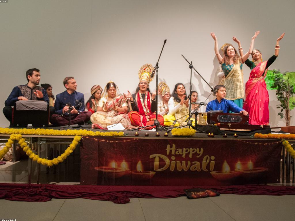 វិធីសាស្រ្តល្ខោនដ៏ចំរូងចំរាស